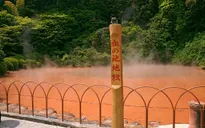 Khám phá “cổng địa ngục” trên khắp thế giới