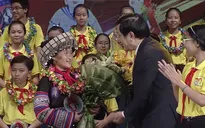 Hành trình vượt khó của cô gái H'Mông