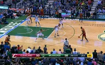LeBron James buông giày trong cú sốc thua trận của Cleveland Cavaliers