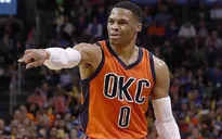 Không có triple-double, Westbrook vẫn giúp Thunder ngược dòng