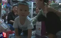 Chuyện lạ: Bé trai 24 tháng tuổi biết đọc chữ
