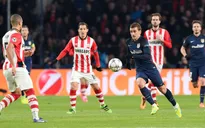 Atletico Madrid bị 10 người của PSV cầm chân tiếc nuối ở lượt đi