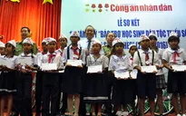 Sơ kết 10 năm Quỹ "Bảo trợ học sinh dân tộc thiểu số, học sinh nghèo"