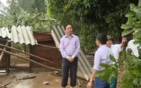 Mưa lũ cuốn trôi nhà dân ở Quảng Bình