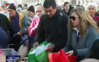 Argentina: Phát miễn phí 10.000 kg hoa quả vì thua lỗ