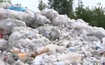Vụ rác thải y tế lộ thiên ở Bắc Ninh: Trách nhiệm thuộc về ai?