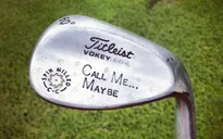 Khám phá những hình ảnh thú vị được in dưới những chiếc gậy Golf