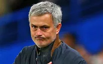 Mourinho không phải giảm 50% lương khi về M.U