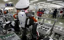 Hàng triệu lao động có nguy cơ mất việc... vì robot