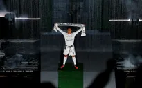 Ronaldo khoa trương thanh thế trước 8 vạn CĐV ở Bernabeu