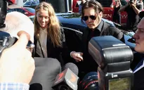 Johnny Depp mạnh tay chi tiền thuê chuyên gia quản lý khủng hoảng
