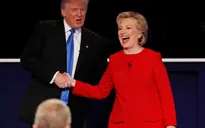 Vì sao ông Trump bỏ qua scandal tình ái của chồng bà Clinton?