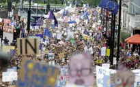 Biểu tình rầm rộ ở Anh phản đối Brexit