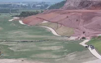 Người dân Bắc Giang lo ngại sân golf “nuốt” hồ tưới tiêu