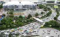 Kẹt xe - Nỗi ám ảnh ở cửa ngõ sân bay Tân Sơn Nhất