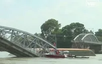 Vụ sập cầu Ghềnh: Không thu phí đổi, trả vé của hành khách đi tàu