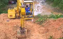 Sạt lở nghiêm trọng tại huyện Minh Long, Quảng Ngãi
