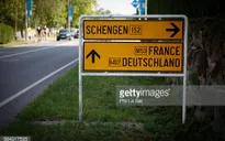 Báo chí toàn cảnh 31/1: Tương lai u ám của Hiệp ước Schengen