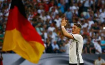 Schweinsteiger sẽ ở lại Man Utd và khiến Mourinho bất ngờ