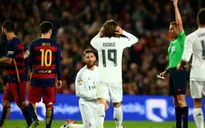 Pique đổ tại: Barcelona thua vì... được chơi hơn người