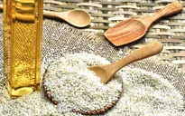 Dầu mè có nhiều tác dụng làm đẹp da