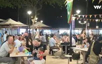 Nhộn nhịp phố kinh doanh ẩm thực ở Singapore
