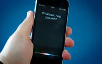 Trợ lý ảo Siri bị tố âm thầm nghe lén các cuộc hội thoại riêng tư của người dùng