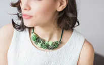 Phụ kiện làm đẹp từ cỏ cây siêu độc đáo