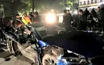 Liên tiếp xảy ra tai nạn do ô tô lao lên vỉa hè tại Hà Nội