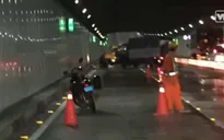Làm vệ sinh trong hầm Thủ Thiêm, 5 người bị xe tông thương vong
