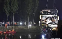 Trung Quốc: Tai nạn xe khách thảm khốc, 26 người thiệt mạng