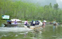 Tạm giữ phương tiện của đối tượng chèo kéo khách ở chùa Hương