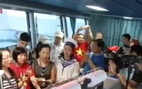 Đem tiếng hát của kiều bào đến với Trường Sa