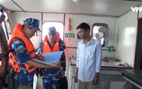 Bắt giữ tàu chở than trái phép