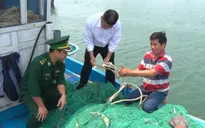 Tàu cá của ngư dân Quảng Trị bị 3 tàu lạ tấn công, phá lưới