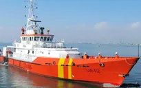 Cứu hộ ngư dân bị bệnh trên biển đưa về đất liền chữa trị