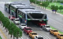 Trung Quốc giới thiệu mẫu xe buýt cải tiến vượt tắc đường