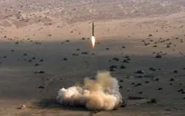 Iran tiếp tục phóng thử hai tên lửa đạn đạo bất chấp lệnh trừng phạt