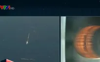 Tên lửa đẩy SpaceX lần đầu tiên hạ cánh thành công trên biển
