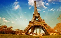 Tháp Eiffel đóng cửa do đình công