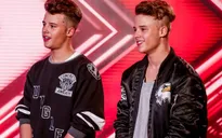 Cặp sinh đôi điển trai gây sốt vòng loại The X-Factor Anh 2016