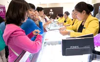 Điểm báo 16/2: Vàng nhộn nhịp khai xuân, chứng khoán, BĐS vẫn “nghỉ” Tết