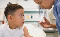 Bệnh ho gà gia tăng: Hậu quả nhãn tiền từ việc trẻ không tiêm vaccine đầy đủ
