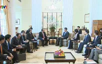 Thủ tướng hội kiến Trưởng Đặc khu hành chính Hong Kong