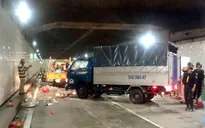 Xe tải mất lái tông 5 công nhân trong hầm Thủ Thiêm