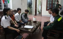 Đưa 5 thuyền viên gặp nạn trên biển vào bờ an toàn