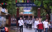 Học sinh vùng cao lo lắng về kết quả môn thi Tiếng Anh