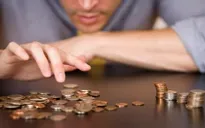 Thụy Điển khuyến khích người dân tiết kiệm