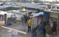 Pháp giải tán trại tạm cư bất hợp pháp Calais