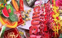 Vật phẩm trang trí Tết đậm đà bản sắc Việt lên ngôi